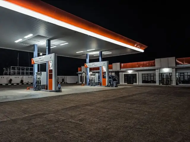 Gas/ Filling Stations